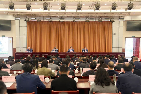 【云嶺要聞】大理：對(duì)標(biāo)對(duì)表精準(zhǔn)發(fā)力  推進(jìn)專(zhuān)項(xiàng)整治向縱深發(fā)展.jpg